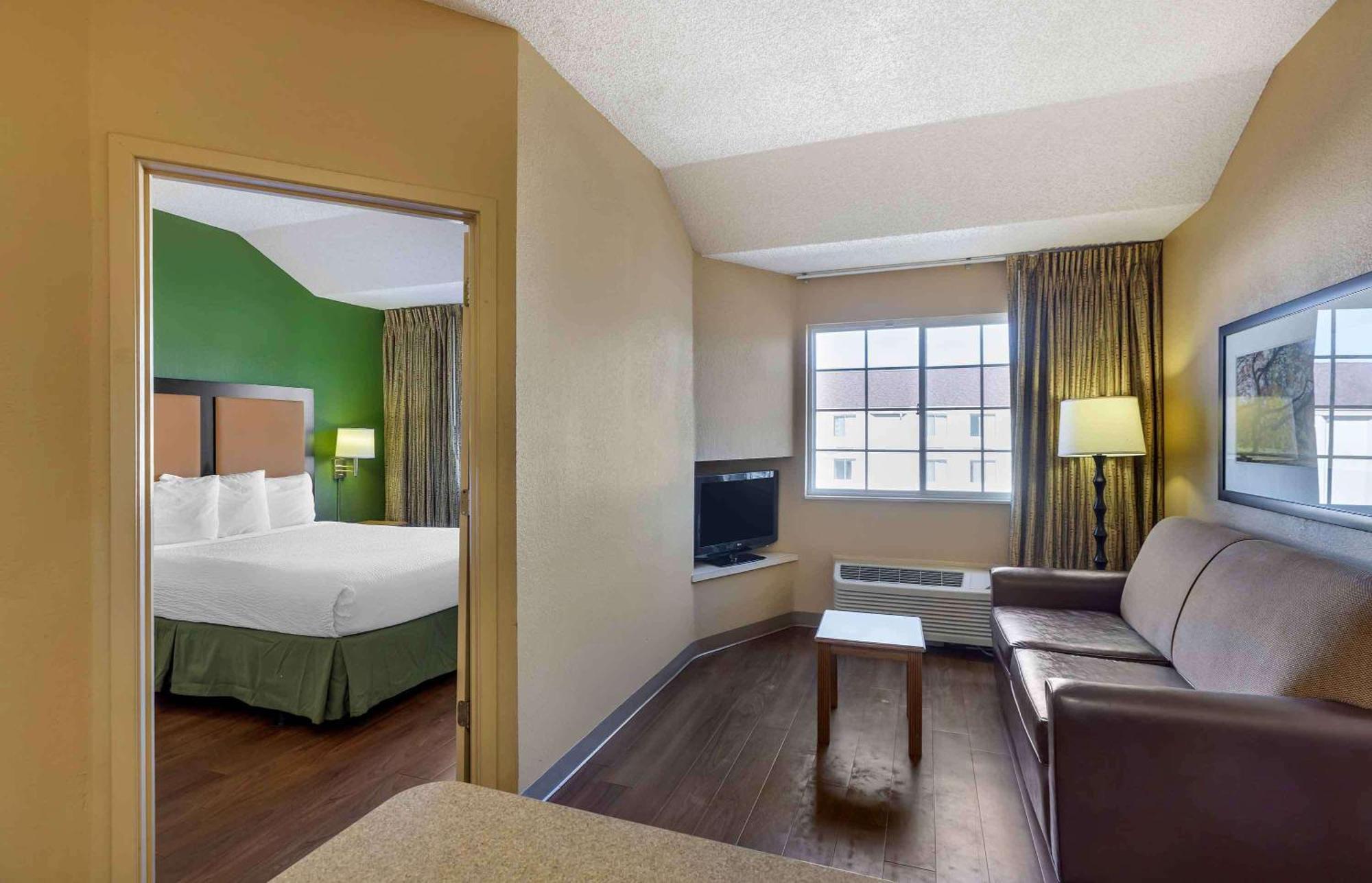 Extended Stay America Select Suites - Providence - Airport Warwick Exteriör bild