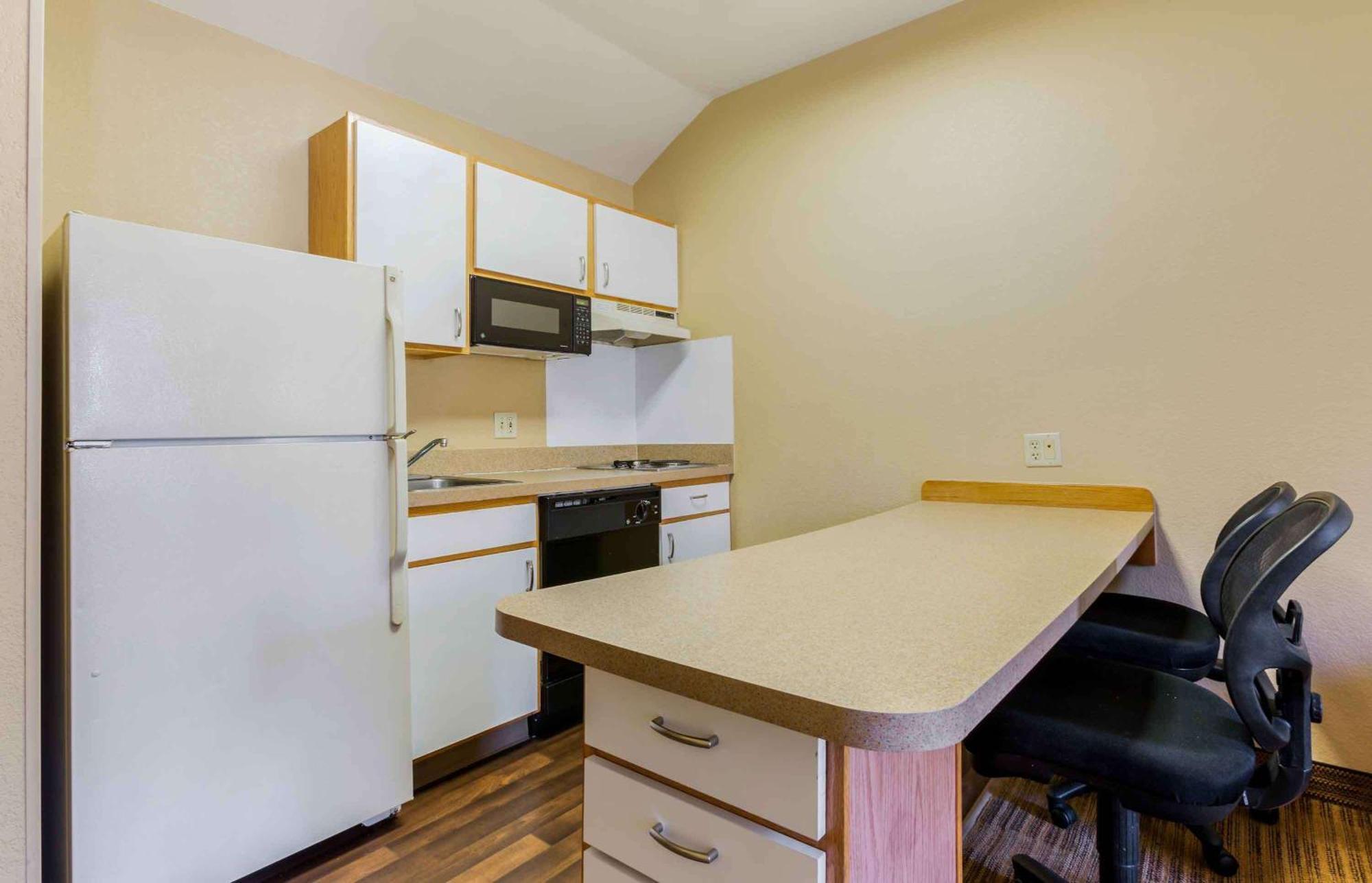 Extended Stay America Select Suites - Providence - Airport Warwick Exteriör bild