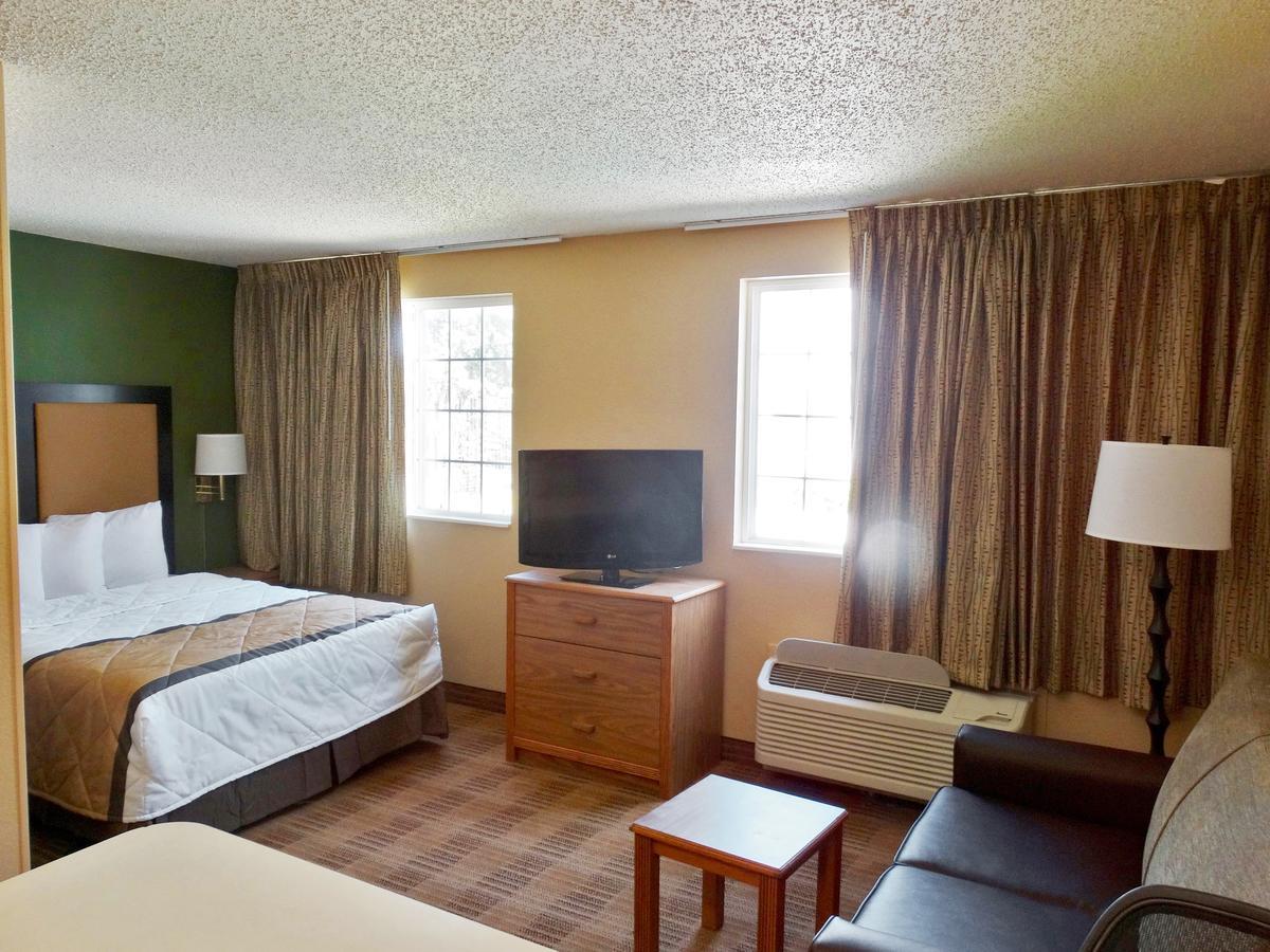 Extended Stay America Select Suites - Providence - Airport Warwick Exteriör bild